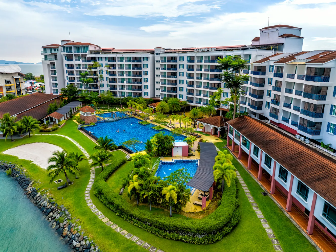 Dayang Bay Resort
