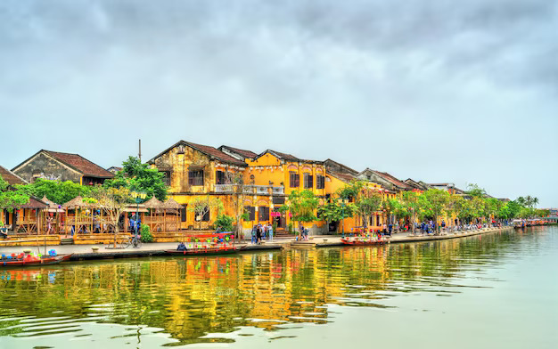 tour-listing-details-slide